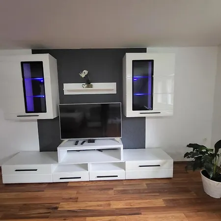 Garden House Apartma *