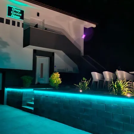 Garden House Апартаменты Зрече